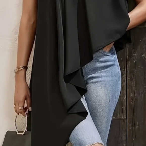 Women's~Asymmetrical Top~Black~Size 3X~NEW~🎁🎄Christmas Present🎁🎄 - Picture 5 of 7